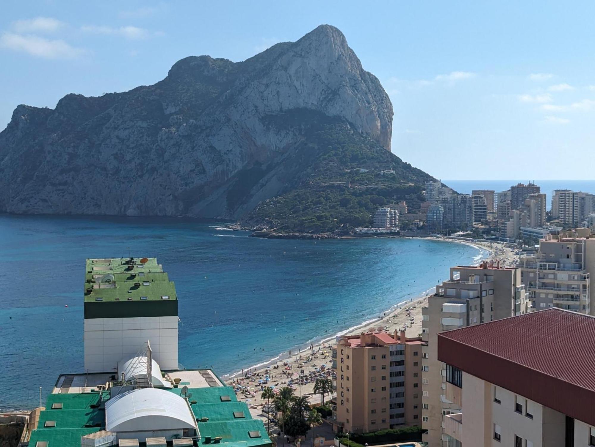 100 M From Fossa Beach In Calpe Bagian luar foto